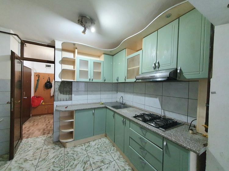 Apartament cu 3 camere in Alfa - 2