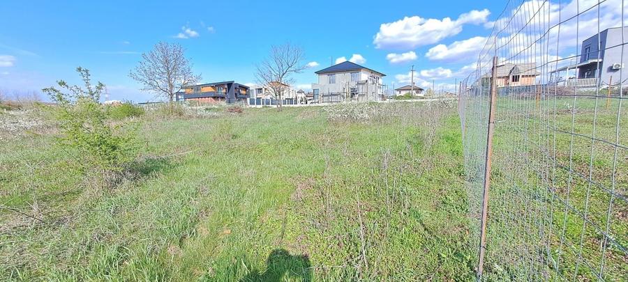 Mogosoaia, teren 792 mp, vedere la lac, utilitati, statie STB la 750m - 2