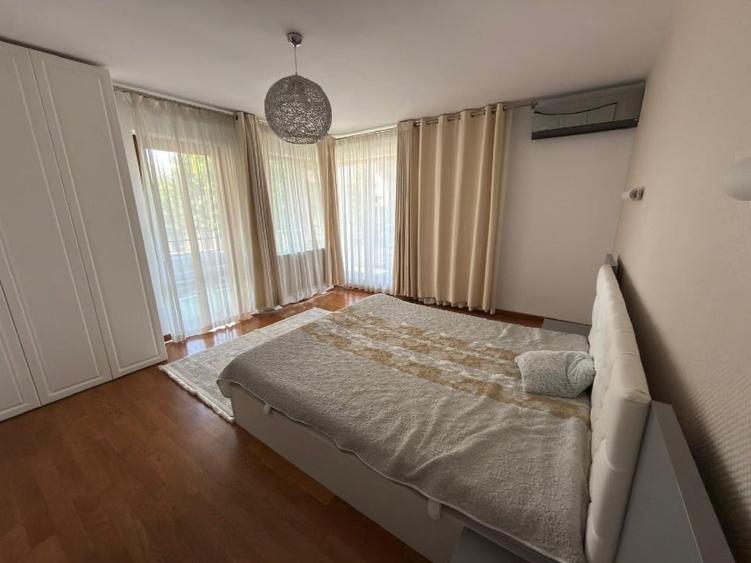 Apartament cu 3 camere decomandat, mobilat în Europa
