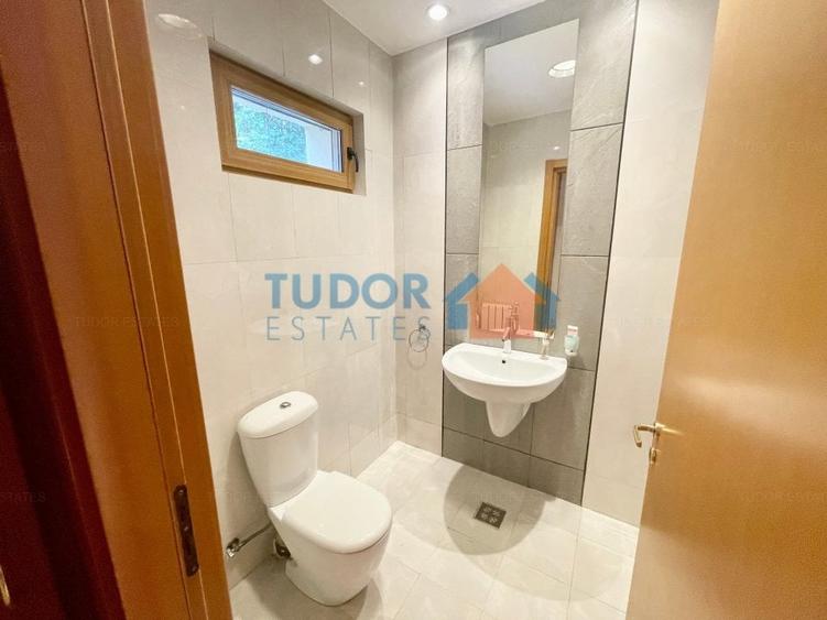 Vila superba cu 5 dormitoare de vazare in complex cu piscina - 15