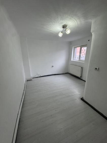 Casă individuală cu 4 camere în B-dul București - 14