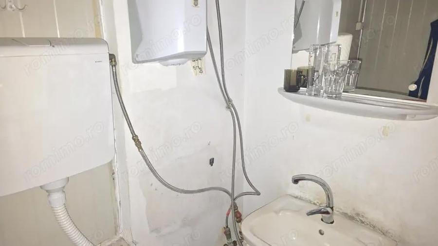 Inchiriez sau vand spatiu comercial in Deva, zona Balcescu (Astoria), suprafata utila 20 mp - 7