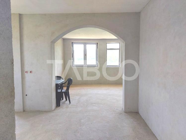 Casa individuala 5 camere cu teren 2000 mp Sura Mare Hamba Sibiu - 8