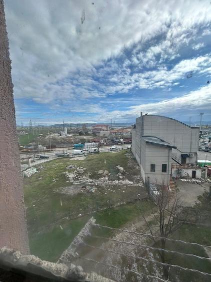 Inchiriez apartament cu 2 camere - 1