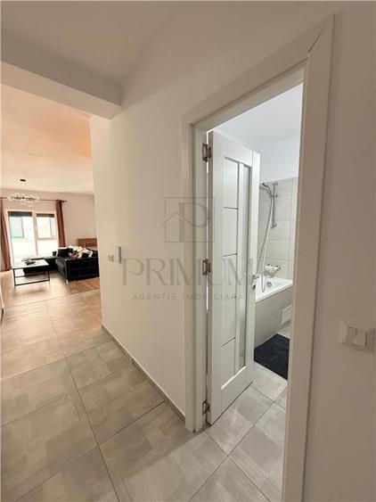 Apartament cu 2 camere semidecomandat, mobilat în Giroc
