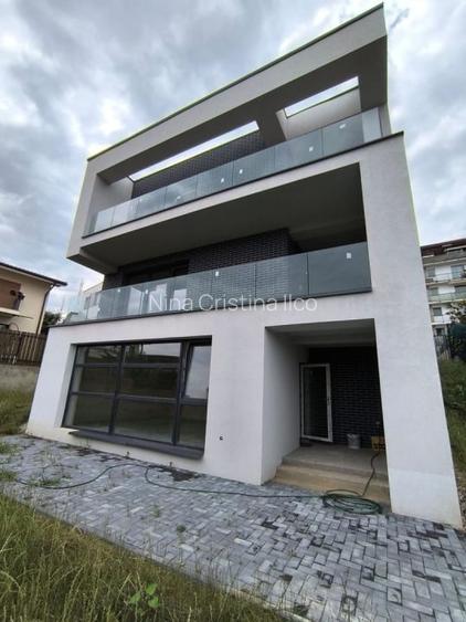 Casa tip duplex constructie noua zona Campului