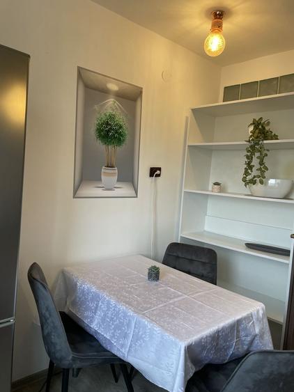 Inchiriez apartament 2 camere centru - 2