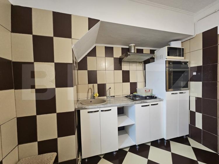 Apartament 3 camere, 70 mp, zona Nicolina - Prima Statie - 9