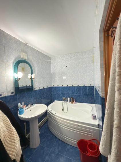 Vând apartament  - 10