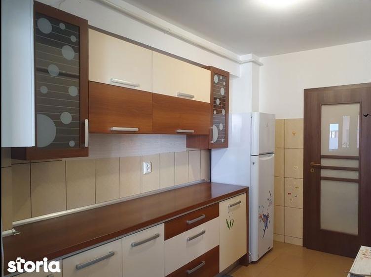 Inchiriez apartament mobilat 2 camere metrou - 6