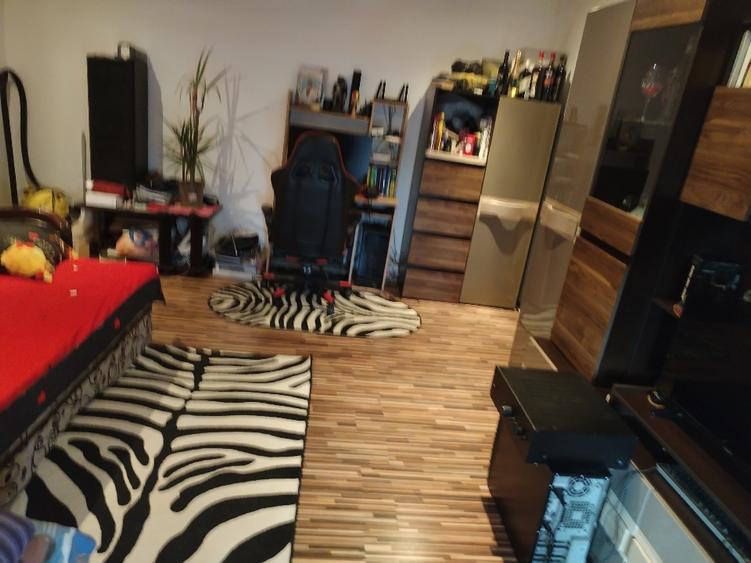 Vând apartament 2 camere  - 2