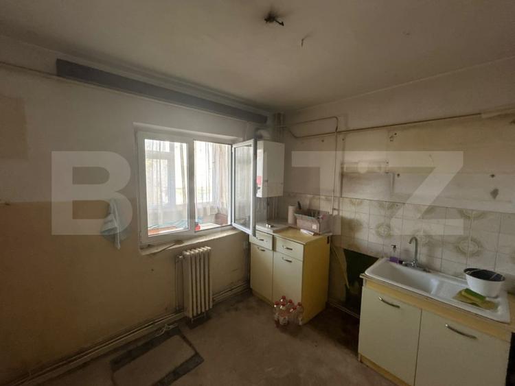 Apartament cu 4 camere, 80 mp, zona CUG - 13