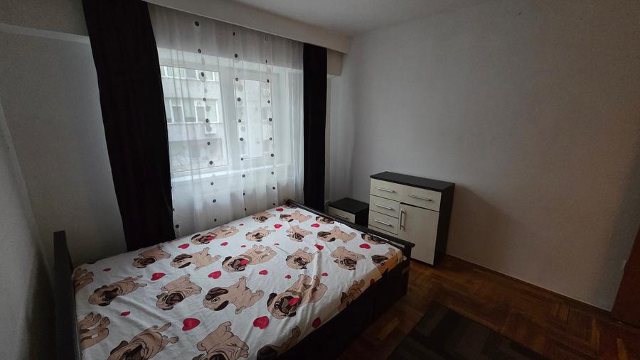 Dacia, ap. 2 camere, decomandat, etaj 2/4 - 12