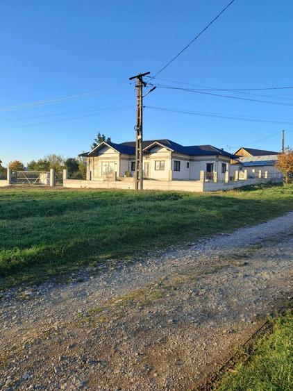 Casa de Vanzare. - 1