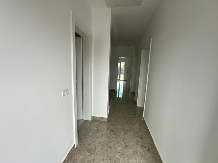 Vilă superbă - finisaje de lux, teren generos, stație autobuz - 10