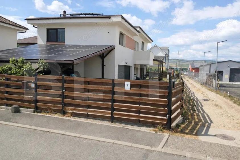 Casa individuala moderna cu panouri fotovoltaice, 600mp teren, 5 camere si garaj - 5