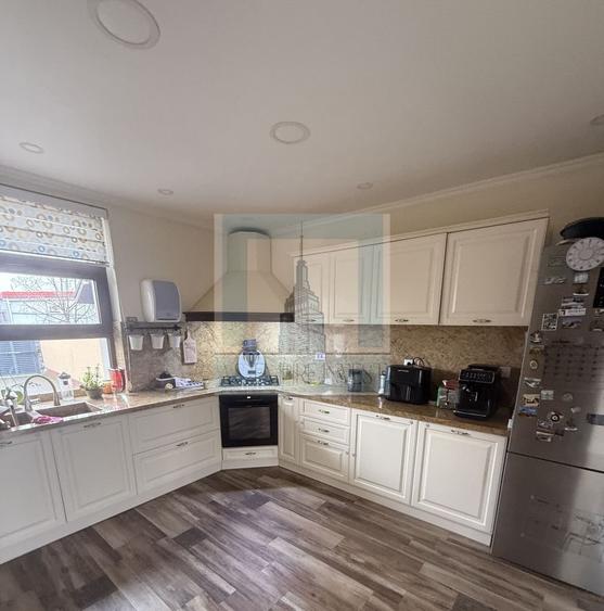 Casa/Villa 7 camere, singur in curte - zona Tractorul/Brasov - 17