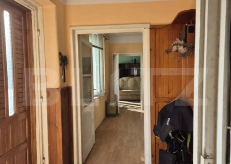 Casa cu 3 camere, zona 7 Noiembrie - 4