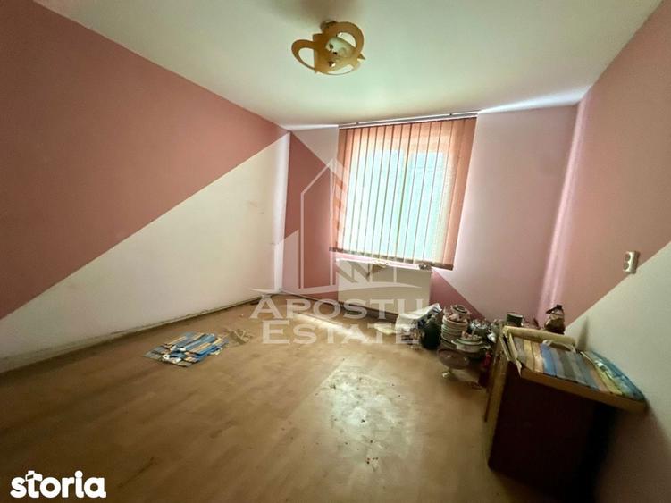 Casa Individuala de vanzare situata in localitatea Utvin - 2