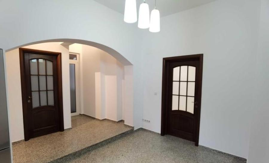 Cotroceni- Parc, - 1