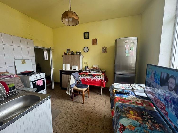 Apartament 1 camera decomnadat, 40mp la casa, curte comuna+pod-Central - 4