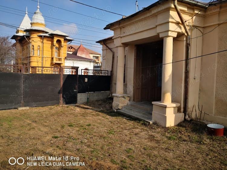 De vanzare (de inchiriat) , in zona centrala, casa cu curte de 1100 mp - 6