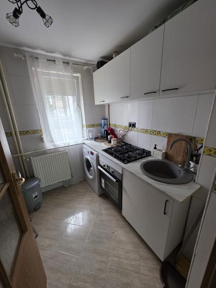 Vand apartament 2 camere micro 5 - 7