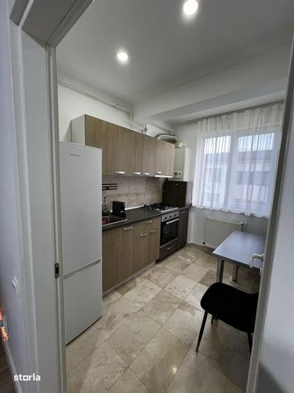 Proprietar,inchiriez garaoniera - 6