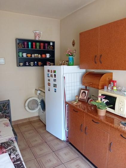 Apartament cu 2 camere semidecomandat în Grădiște