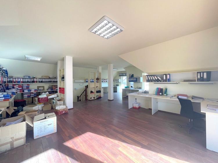 Spațiu de birouri / clinică de vanzare - 16