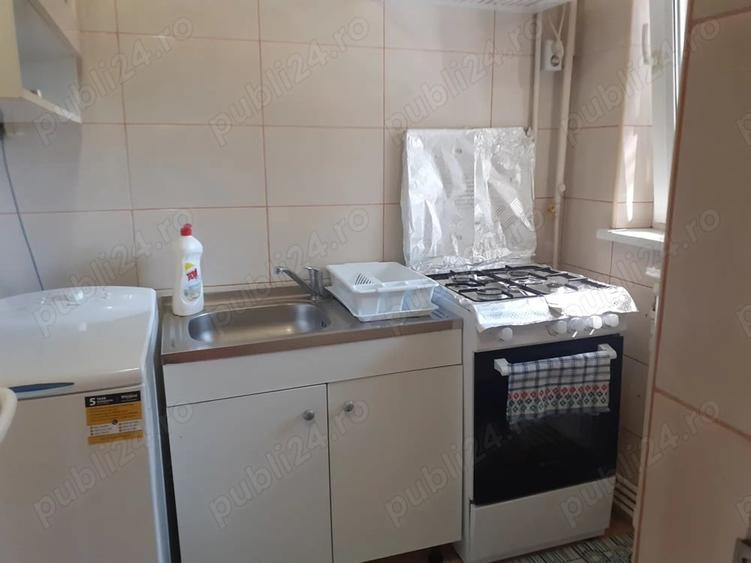 Inchriere Garsoniera pe str. Hipodrom etajul 1, mobilata si utilata la cheie cu balcon. - 1
