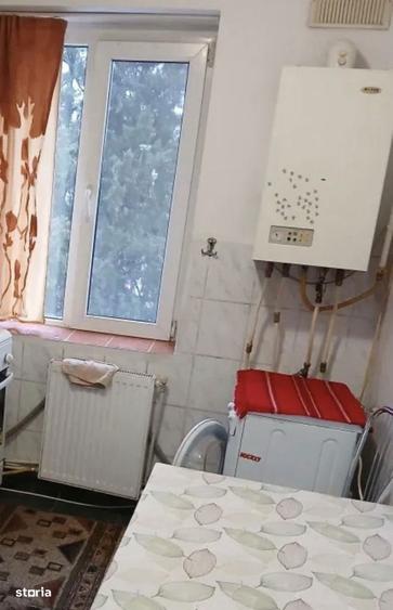 Garsoniera de vanzare , etaj intermediar, zona Nicolina - 2