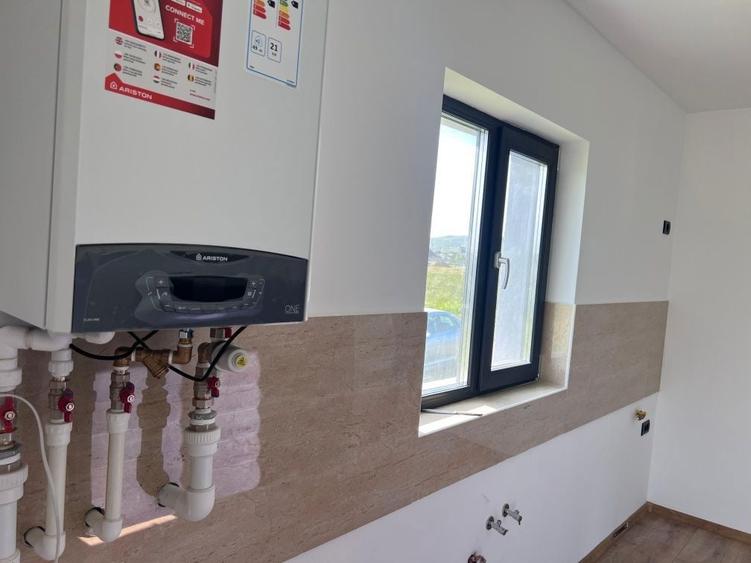 Vand casa parter + etaj - 2