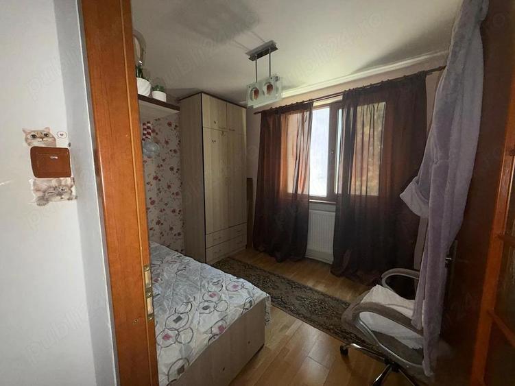 Vand apartament etaj 3 - 7