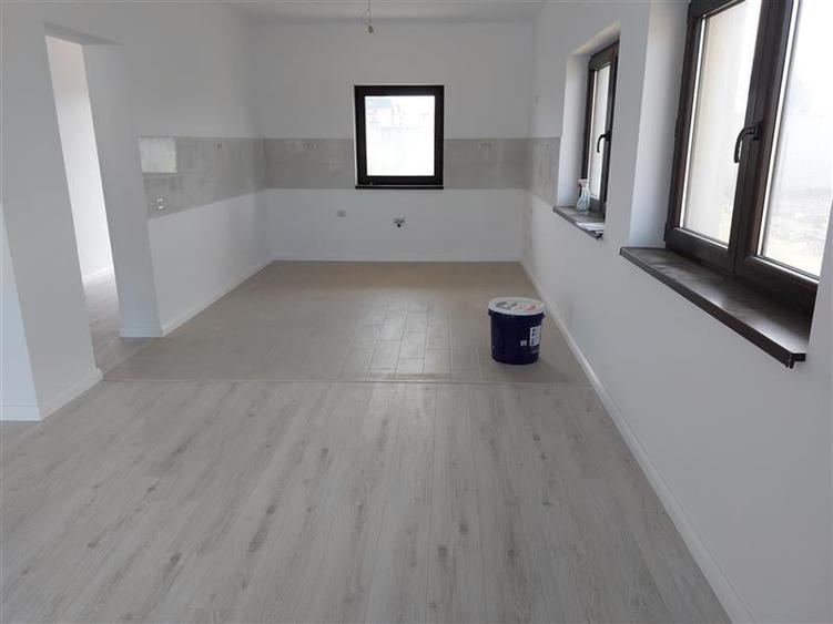CASA 4 CAMERE, INTABULATA, TEREN 420 MP IN SANPETRU, ZONA SUBCETATE RESIDENCE - 9