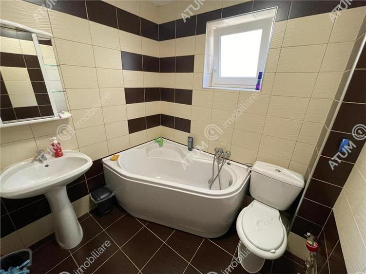 Apartament 2 camere balcon si loc parcare in Selimbar - 10