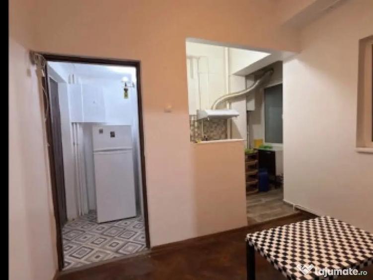 Unirii etaj 5 decomandat - 2