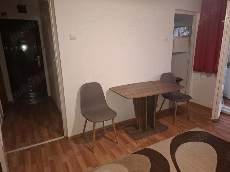 Inchiriez garsoniera bulevardul Bucuresti - 1