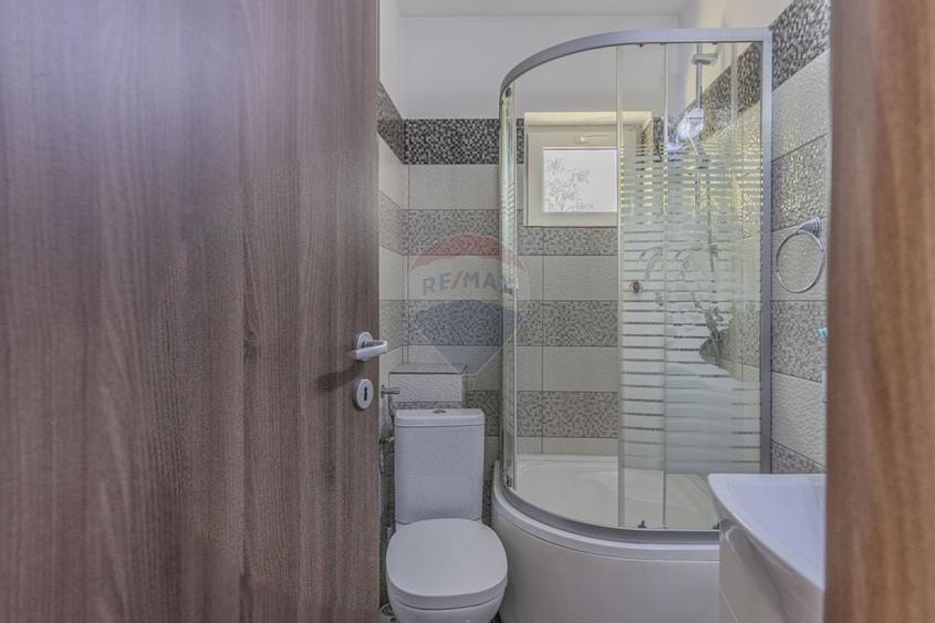 Casa / Vila cu 10 camere de vanzare in Moieciu de Jos - 8