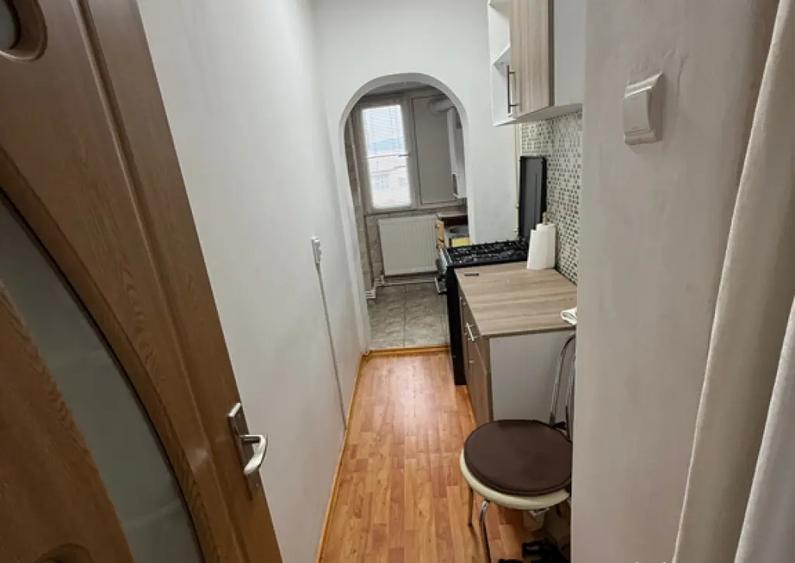 Garsoniera decomandata Mioveni 39500euro - 4