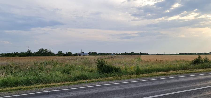 Oferta! Teren parcelabil (15 000) - 3