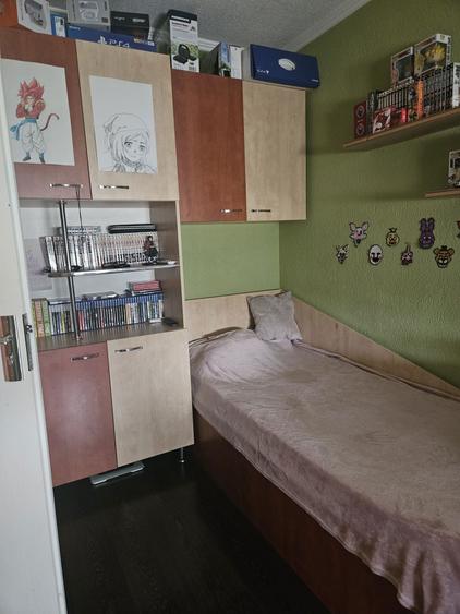 Apartament de vanzare 3 camere,cartier Republicii et.3 - 5