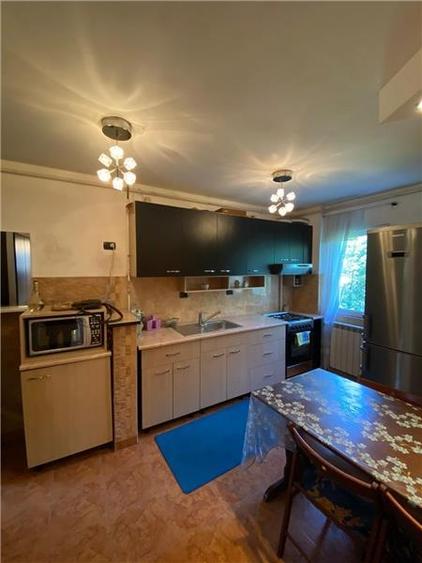 Apartament spatios cu 2 camere, etaj intermediar, Gemenii, Brasov - 1