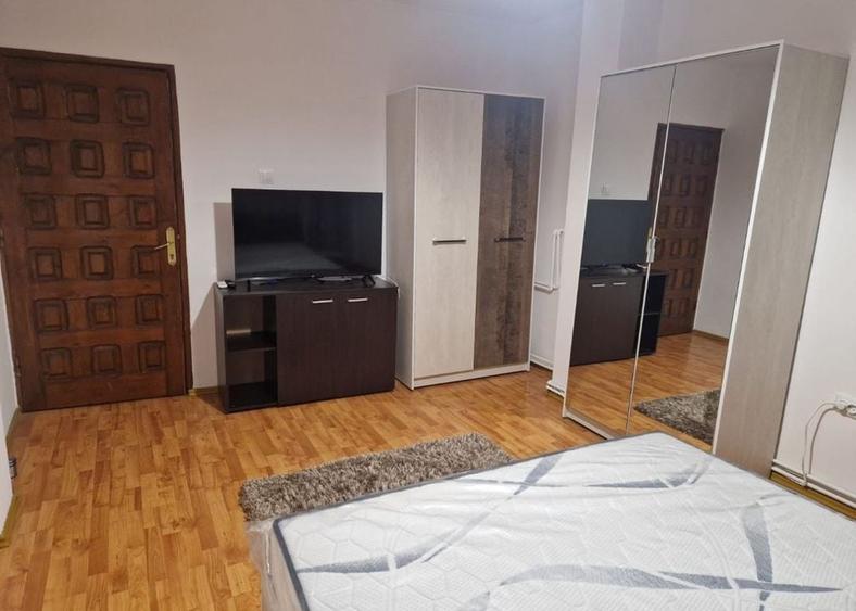 AP. 2 CAMERE 1 MAI, CENTRALA TERMICA, METROU 5 MINUTE, RENOVAT - 2