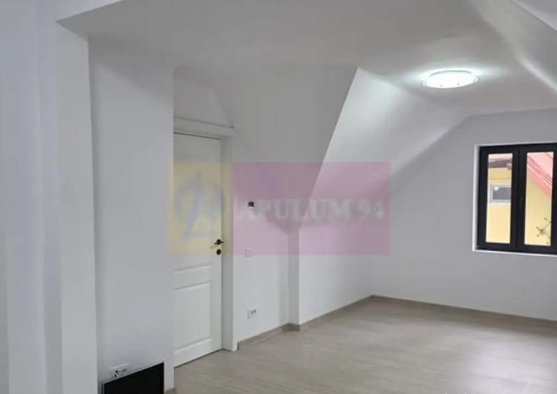 Vila de vanzare cu 6 camere in Sinaia - 6