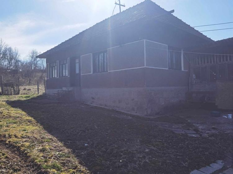 Vand casa + teren - 2