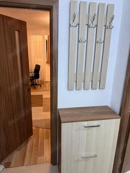 Inchiriez ap.decomandat cu o camera in Zona Calea Circumvalatiunii, et.4, suprafata utila de 30 mp. - 7