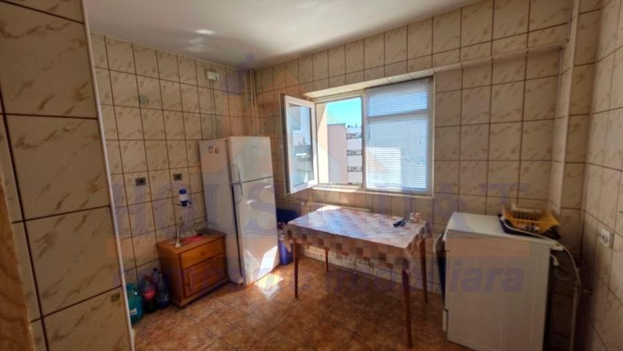 Vanzare apartament 3 camere Titulescu, 72mp, an 1982 - 6