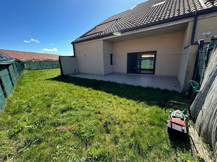 CASA SPATIOASA  CU GARAJ SI TEREN DE 600 MP - 23