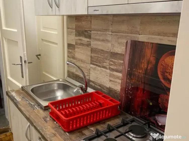 Garsoniera spatioasa zona Centrala - 4